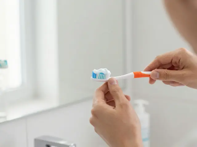 Jak předcházet potřebě kyretáže zubů: praktické kroky pro zdravé dásně