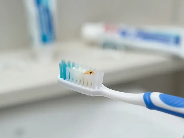 Na co je jednosvazkový kartáček? Vše, co potřebujete vědět o mezizubních kartáčcích