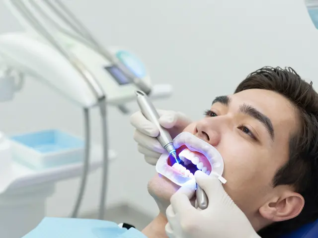 Bělení zubů: Jak dosáhnout zdravého a zářivého úsměvu bez rizik